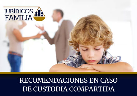 Hija en Columpio, con Ambos Padres a sus Lados Peleando por Custodia Compartida en Colombia